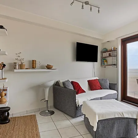 Atlantis 0102 Apartment